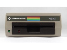 Retro Commodore 1541 lemezmeghajtó