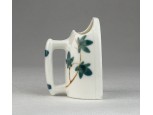 Régi kisméretű porcelán szenesvasaló