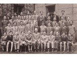 Régi iskolai fotográfia csoportkép 40 fő