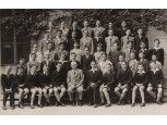 Régi iskolai fotográfia csoportkép 46 fő