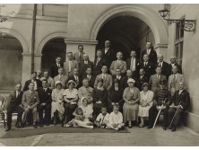 Régi feketefehér fotográfia csoportkép 40 fő