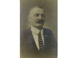 Régi fekete-fehér férfi portré fotográfia