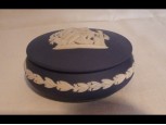 Wedgwood porcelán bonbonier