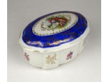 Oscar Schlegelmilch aranyozott porcelán bonbonier