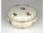 Oscar Schlegelmilch virágmintás porcelán bonbonier 8 cm