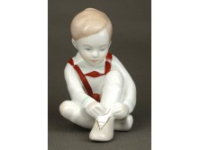Régi Aquincum porcelán kisfiú