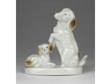 Régi pitiző porcelán kutya mama és kiskutyája porcelán szobor 8 cm