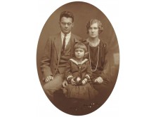 Régi családi fotográfia portré S. WEITZMANN 14.5 x 10.5 cm