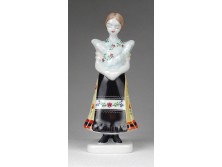 Régi Hollóházi porcelán menyecske 17 cm
