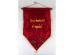 Régi szocialista brigád zászló kitüntetésekkel