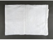 Régi hímzett damaszt asztalterítő 72 x 76 cm