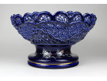 Jelzett nagyméretű kék áttört porcelán kínáló talpas kosár asztalközép kínáló tál 22.5 cm