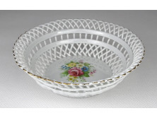 Áttört hófehér porcelán kínáló kosár 13.5 cm