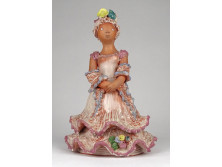Jelzett kerámia hölgy figura 20 cm