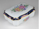 Jelzett virágdíszes aranyozott hispán porcelán bonbonier