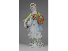 Libás nő kosárral porcelán figura 19.5 cm