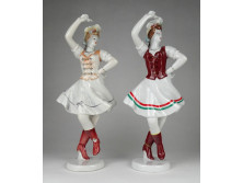 Régi nagyméretű sérült Hollóházi táncoló pártás menyecske porcelán figura pár 29.5 cm