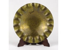 Fodros szélű kézi kalapált osztrák art deco réz tál kínáló tál Bécs 14.7 cm