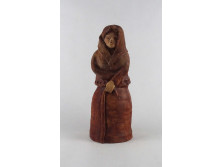 Szabó Olga :  Öregasszony kerámia figura 22 cm 