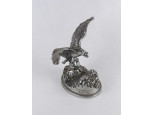 Régi II világháborús emléktárgy turul madár talapzaton aluminium szobor PROSZKUROW 1941