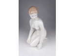 Régi Aquincum porcelán térdelő női akt szobor 22 cm