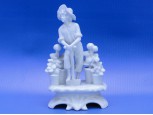 Antik biszkvit jelzett porcelán szobor