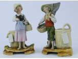 Halász porcelán fiú és lány talapzaton