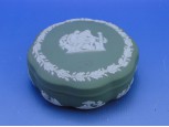 Jelzett Wedgwood porcelán bonbonier