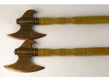 Régi bronz fejes díszes csatabárd pár 90 cm