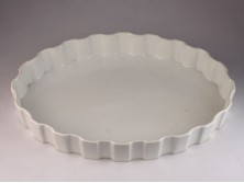 Antik jelzett ovális alakú porcelán kínáló