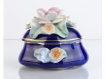Régi jelzett kék porcelán ékszertartó