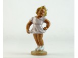 Jelzetlen kerámia szőke hajú kislány figura