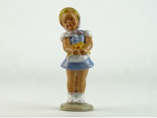 Jelzetlen kerámia szőke hajú kislány figura
