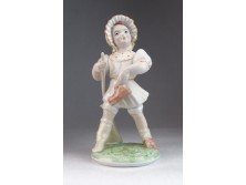 Hibátlan takarítónő porcelán figura 19.5 cm