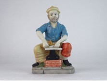 Hibátlan biszkvit porcelán kovács figura