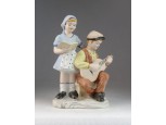 Biszkvit porcelán zenélő figura pár 20.5 cm
